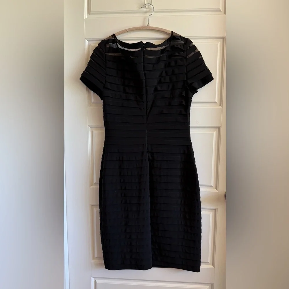Adrianna Papell Black Textured Midi Dress Beautiful sheer lined size 10 - Picture 3 of 7